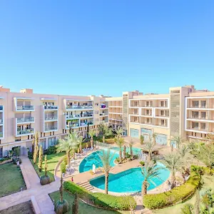 Royal Deluxe Gold - Marrakech, Luxe Pool View Appartement